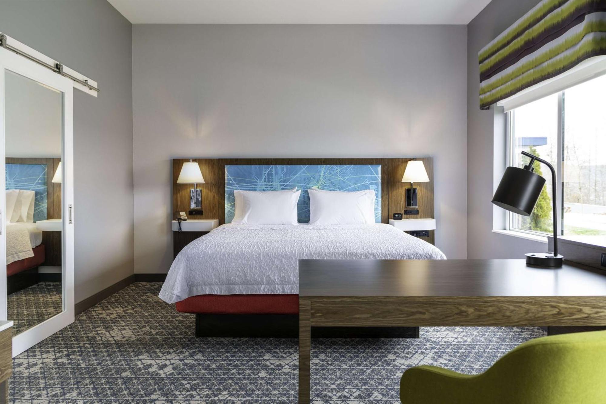 Hampton Inn & Suites Pittsburgh New Stanton Pa Ngoại thất bức ảnh